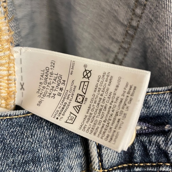 TALL Gap Women's Girlfriend Mid Rise Medium Wash Jean, Size 18 Tall - Picture 7 of 8